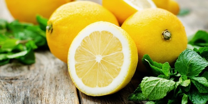 13 Benefícios para a saúde impressionantes de limão