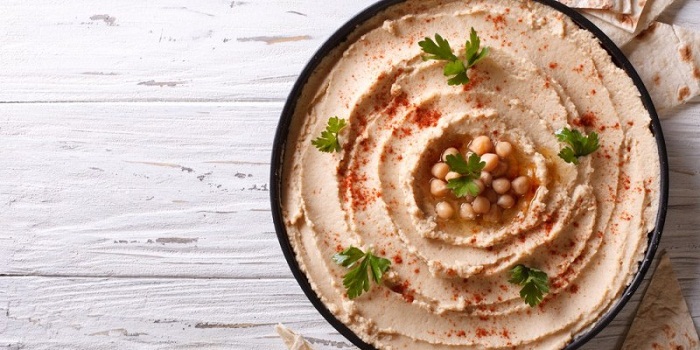 13 benefícios de saúde surpreendentes de Hummus