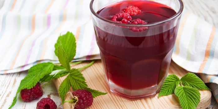 12 benefícios para a saúde surpreendentes de suco de framboesa