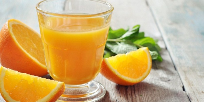15 benefícios para a saúde do suco de laranja