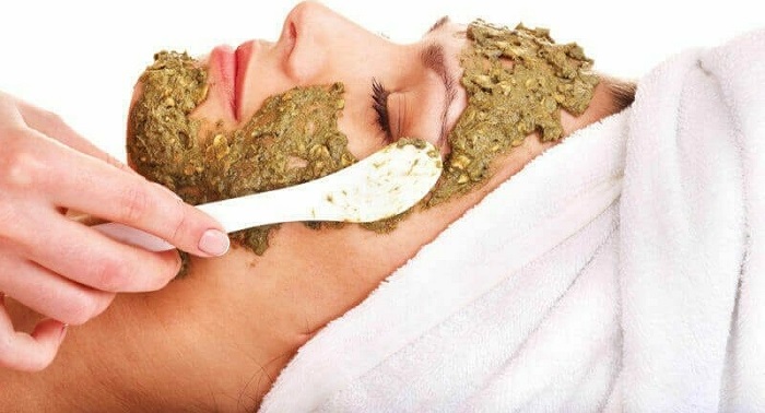 29 receitas de máscaras faciais de aveia para tratar todas as doenças da pele